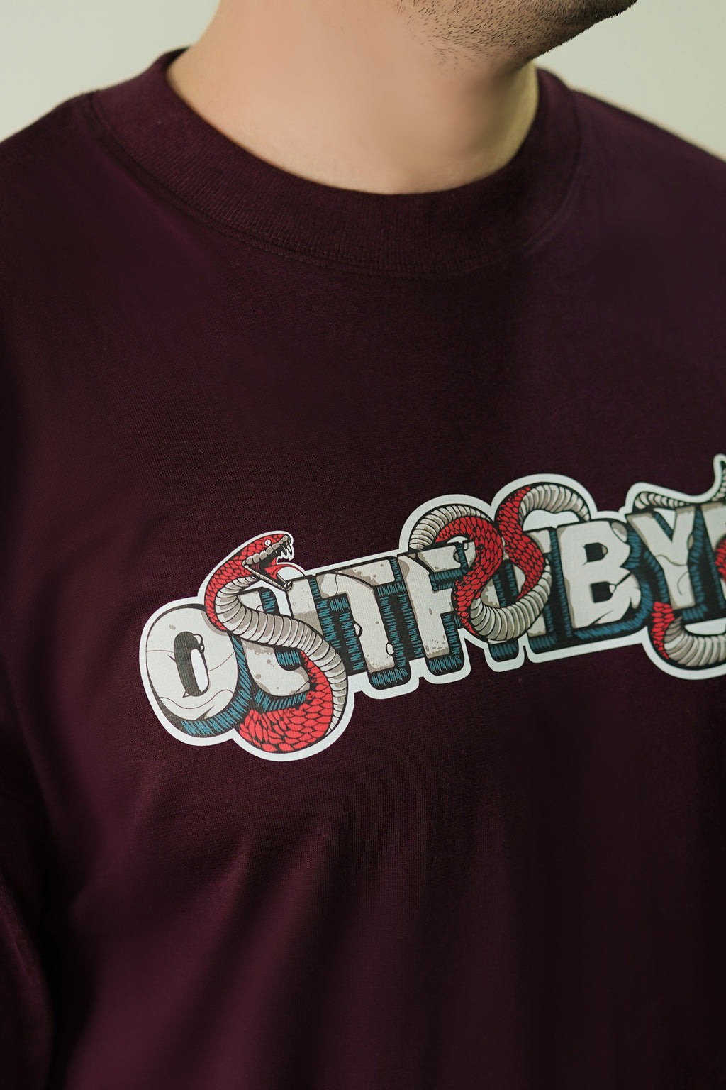 - BREAKOUT OVERSIZED TEES –