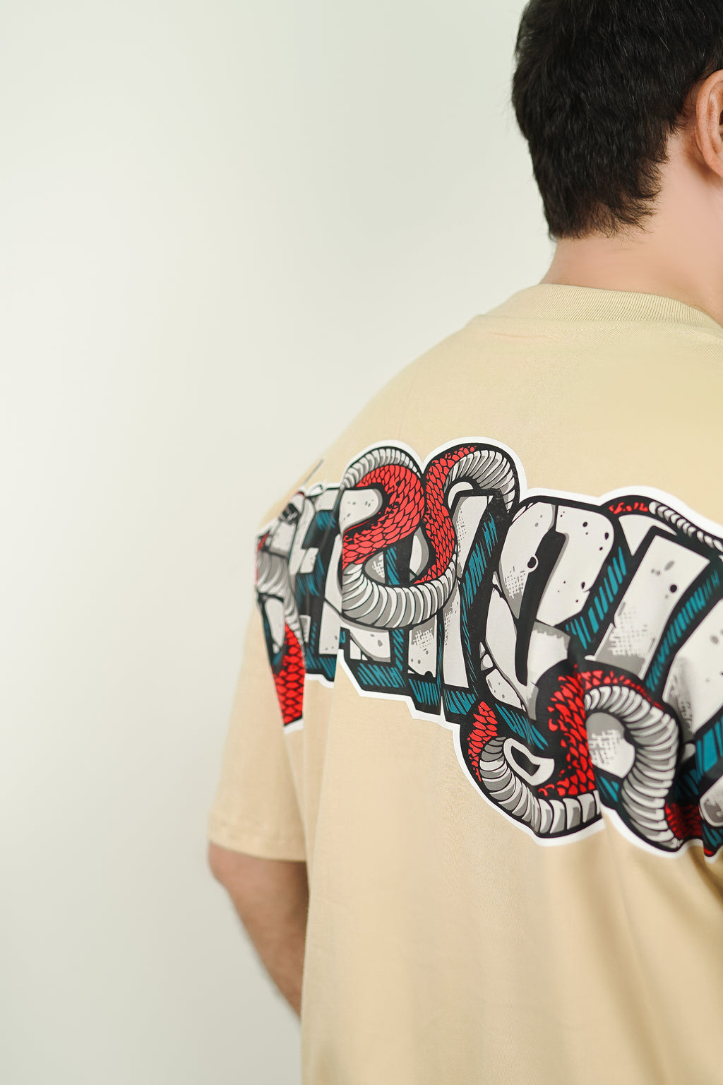 - BREAKOUT OVERSIZED TEES –