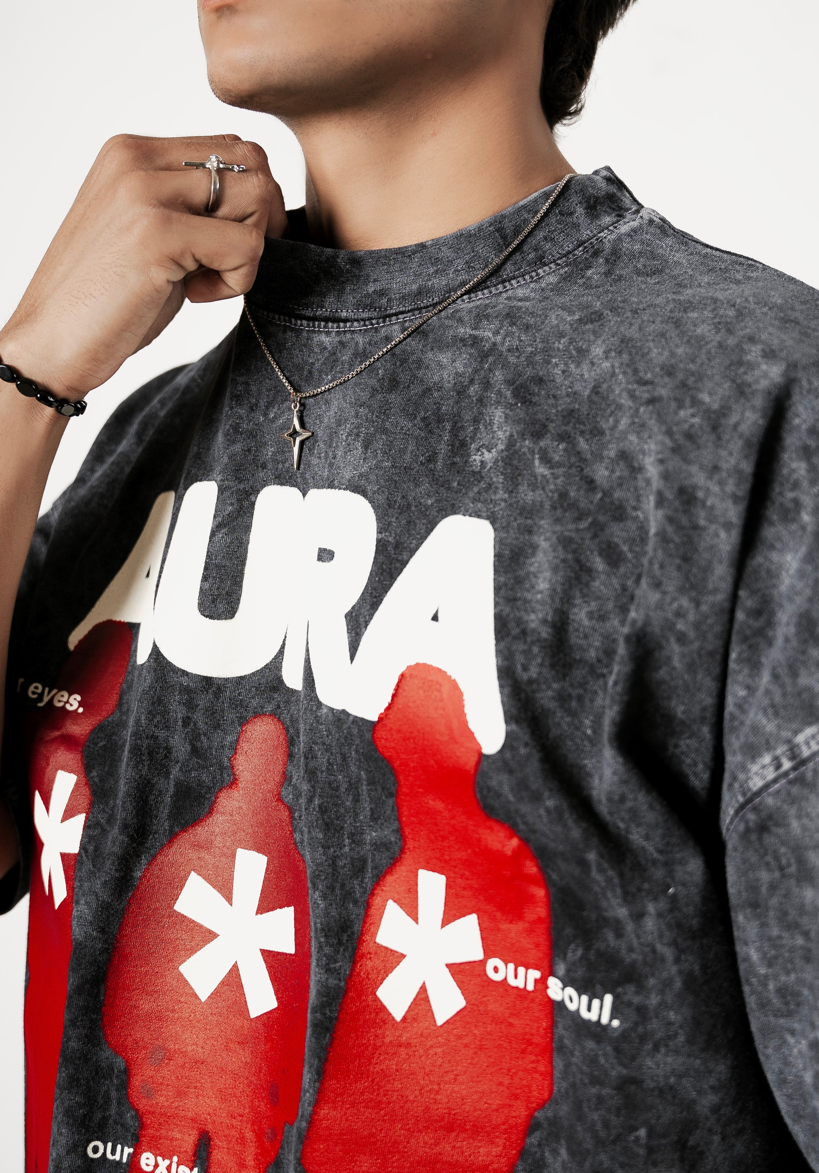 – AURA ACIDWASH OVERSIZED TEES –