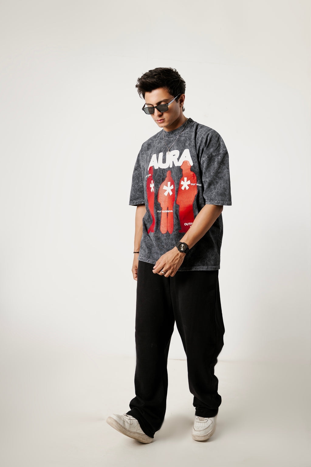 – AURA ACIDWASH OVERSIZED TEES –
