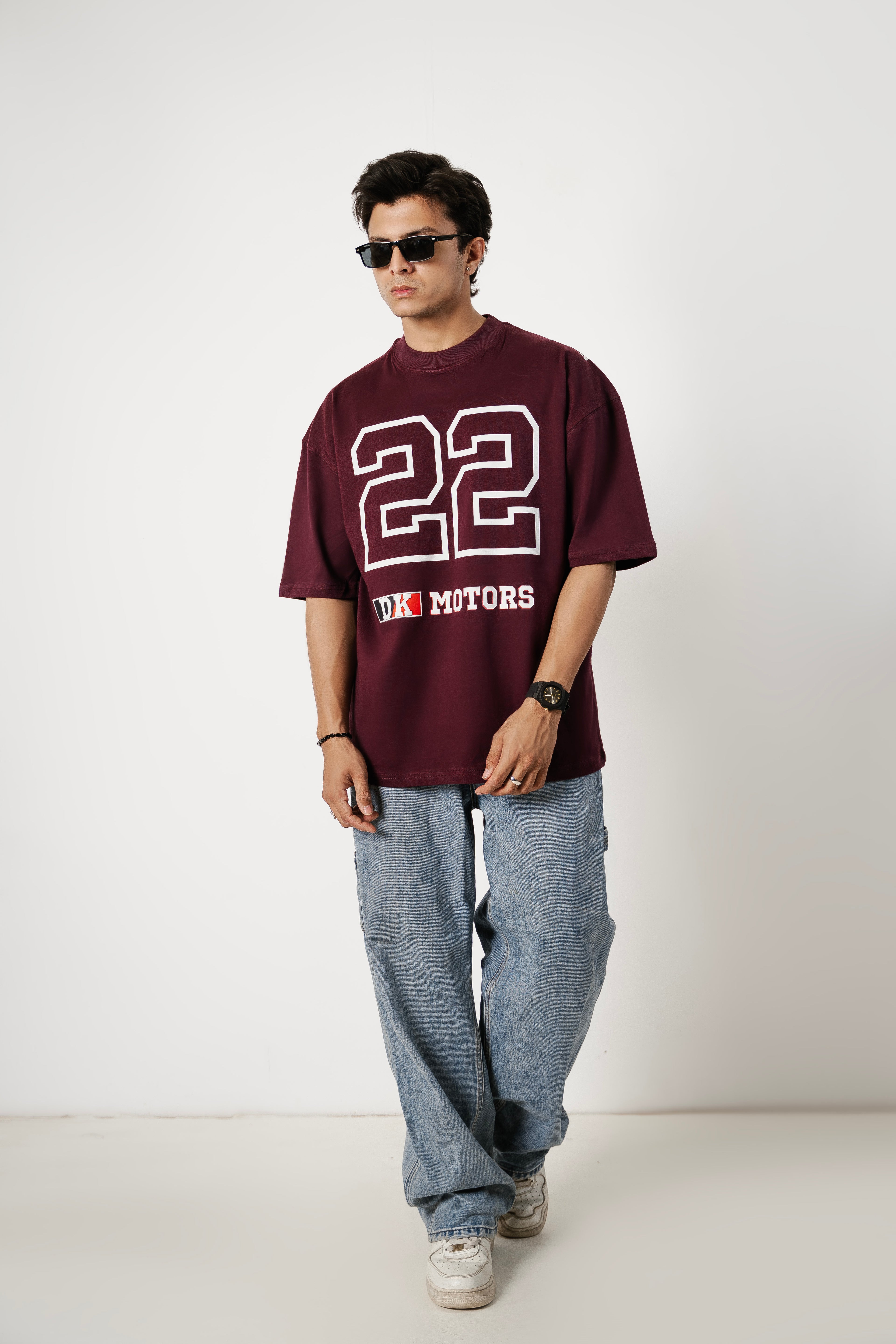 – 22 BOXY FIT OVERSIZED TEES –