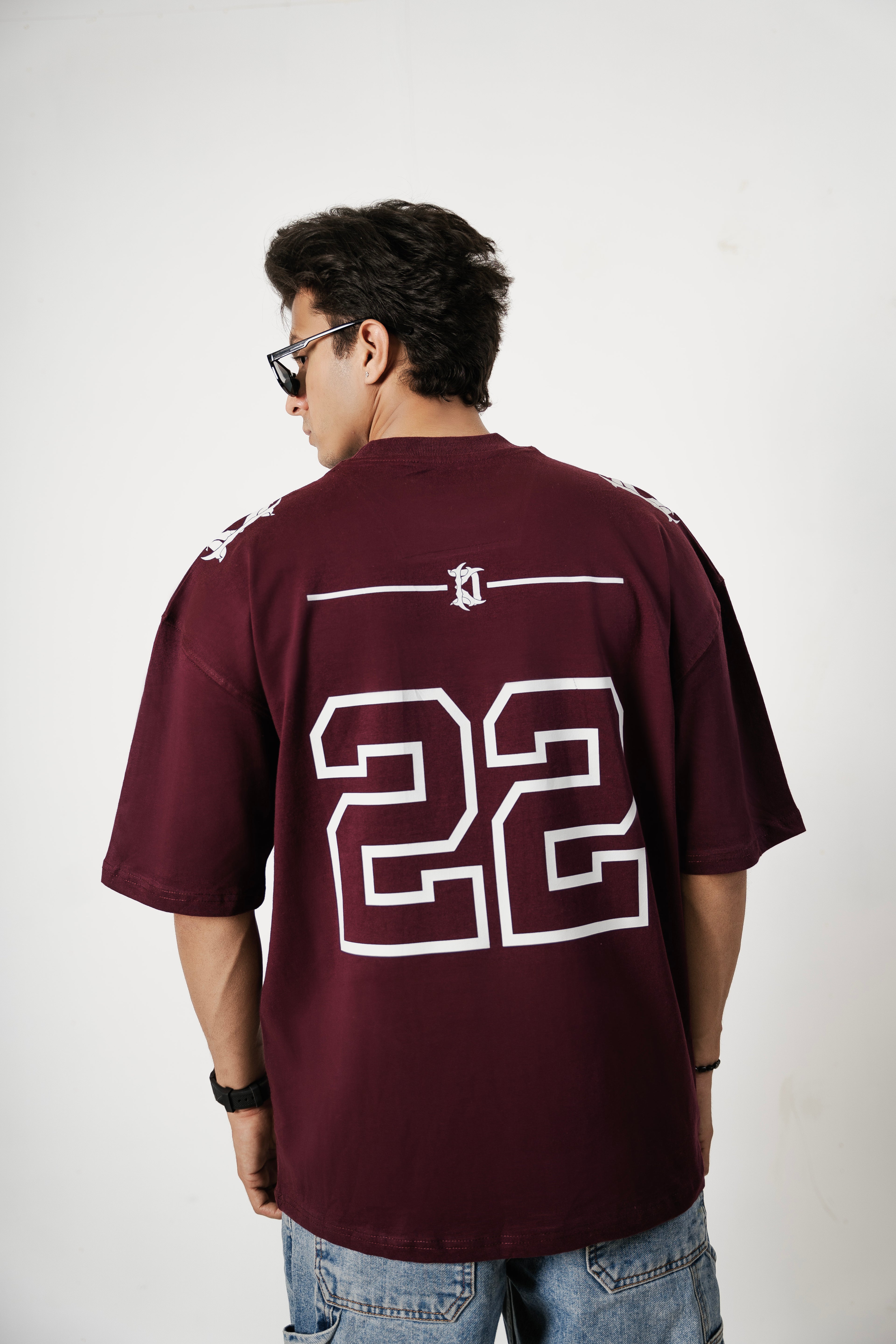 – 22 BOXY FIT OVERSIZED TEES –