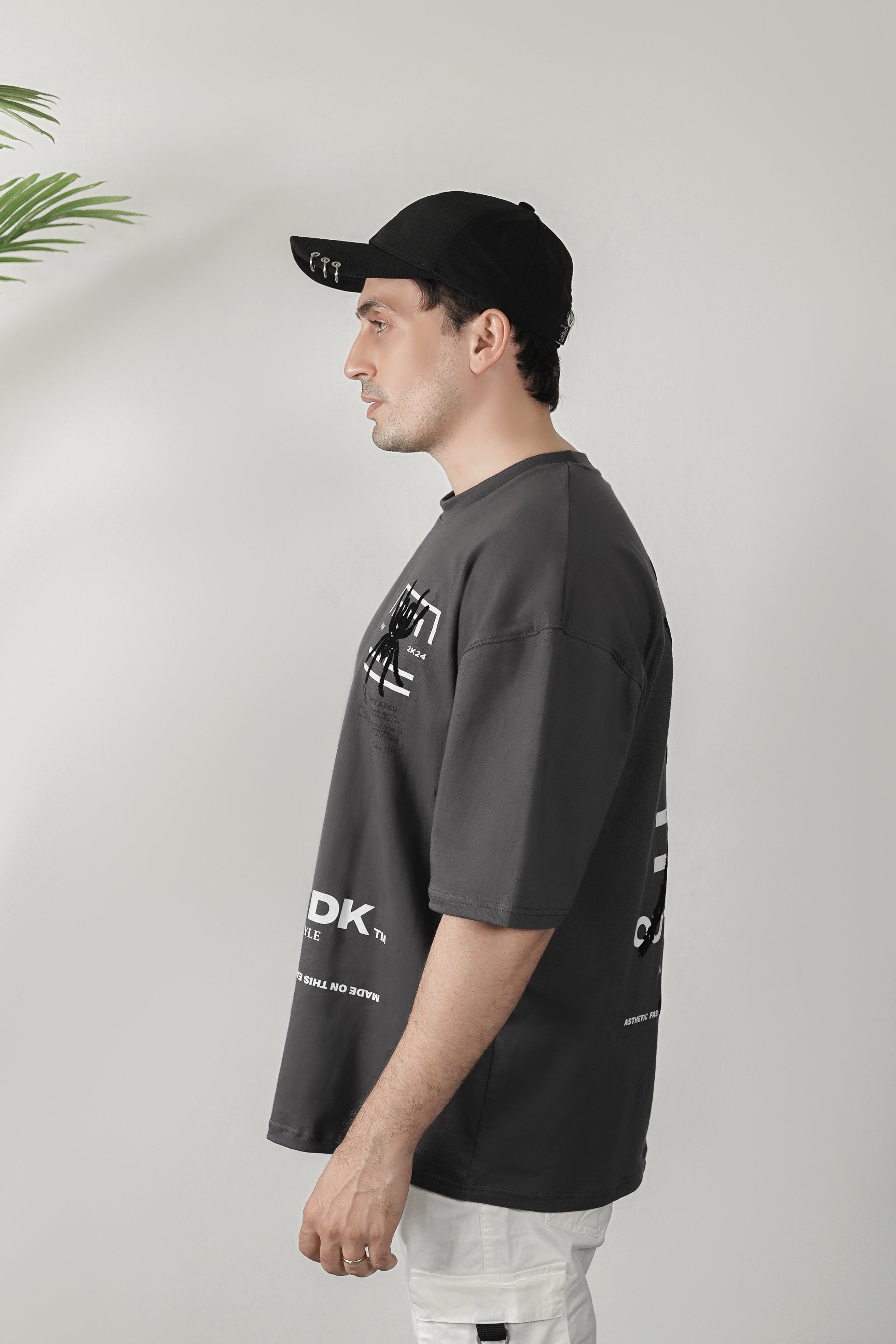 – SPIDER OVERSIZED TEES –