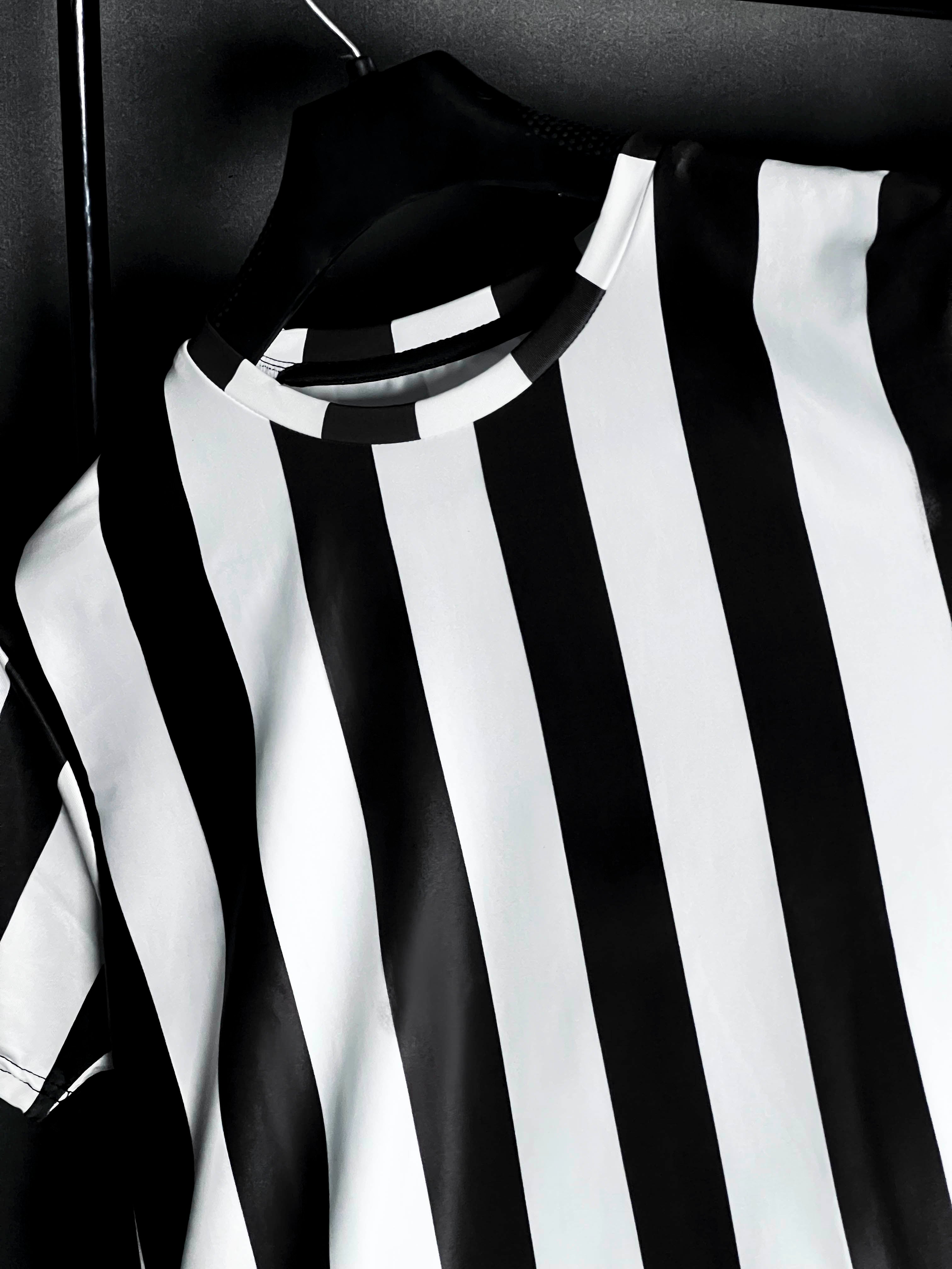 - WHITE STRIPES  -