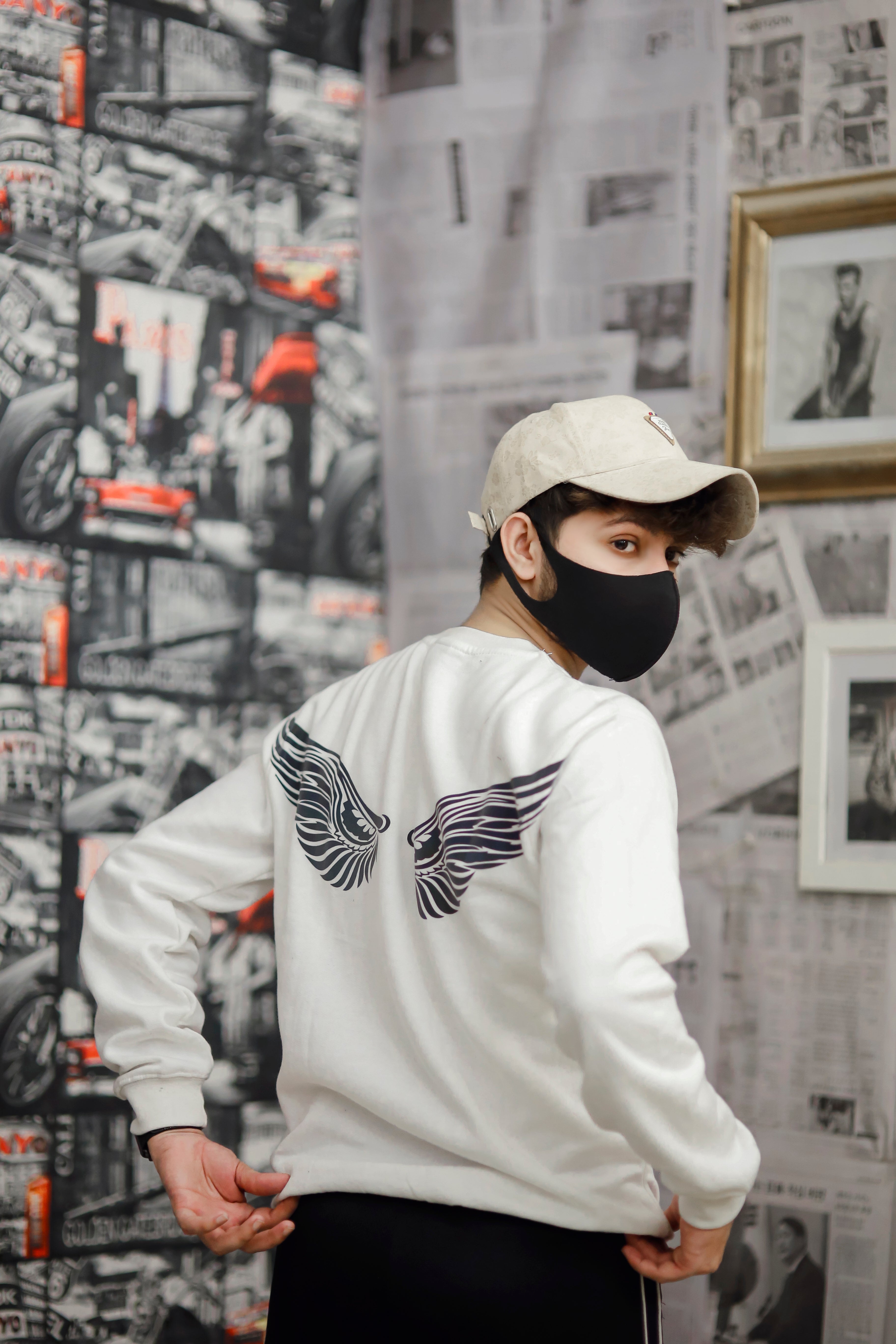 Bts v sales wings sweater